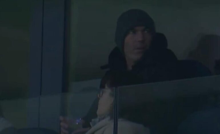 Zidane, presente en el Bernabéu durante la derrota ante el City y un futuro no vinculado al de Xabi Alonso