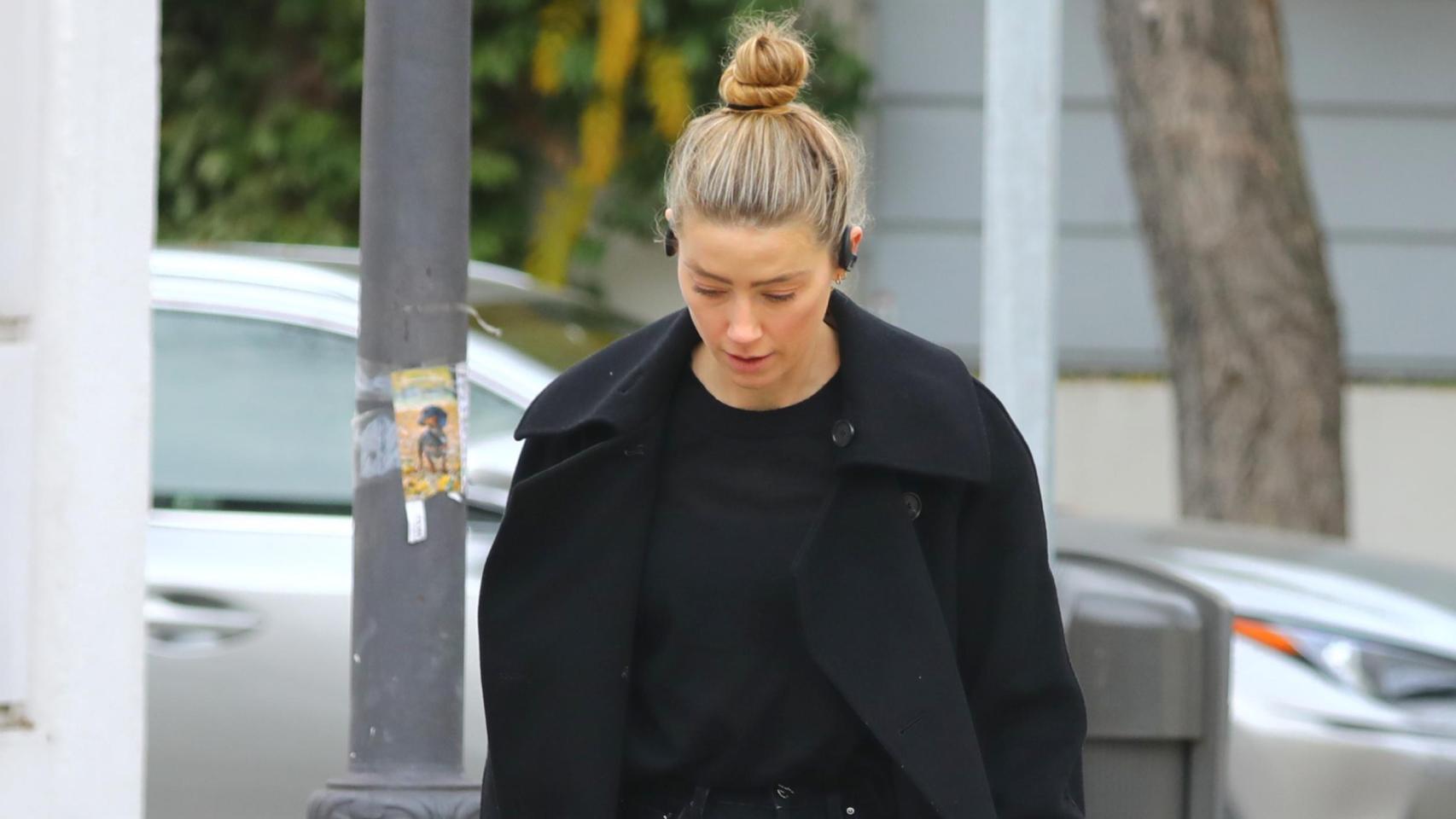 las imágenes de la actriz paseando cabizbaja por Madrid