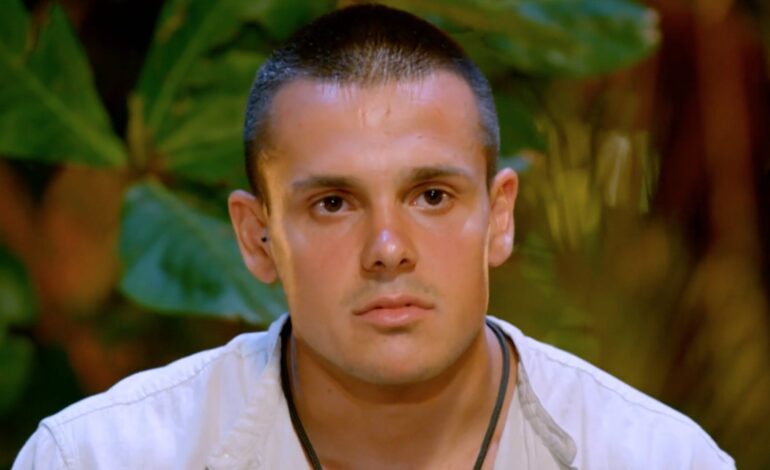 Rodri golpea la tablet de ‘LIDLT 9’ al ver que la tensión sexual entre Helena y Barranco sigue aumentando