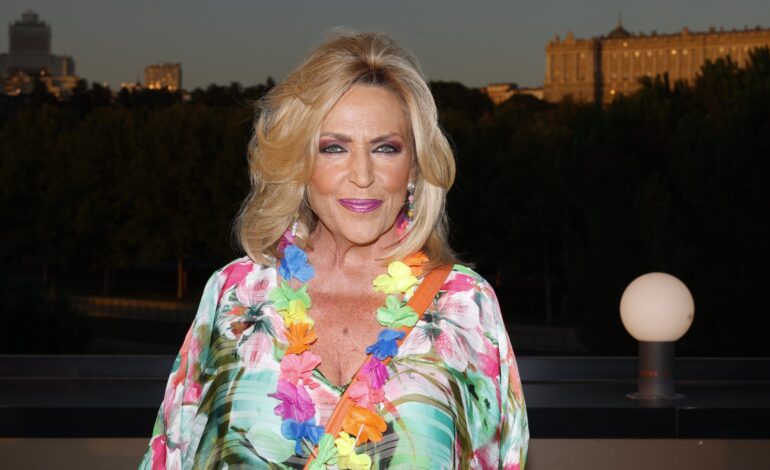 La familia de Lydia Lozano se enfada por sus declaraciones sobre la salud de su marido Charly