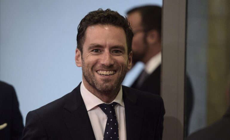 Borja Sémper anuncia el fin de su tratamiento contra el cáncer y comparte su recuperación: «Empieza a salir pelo»