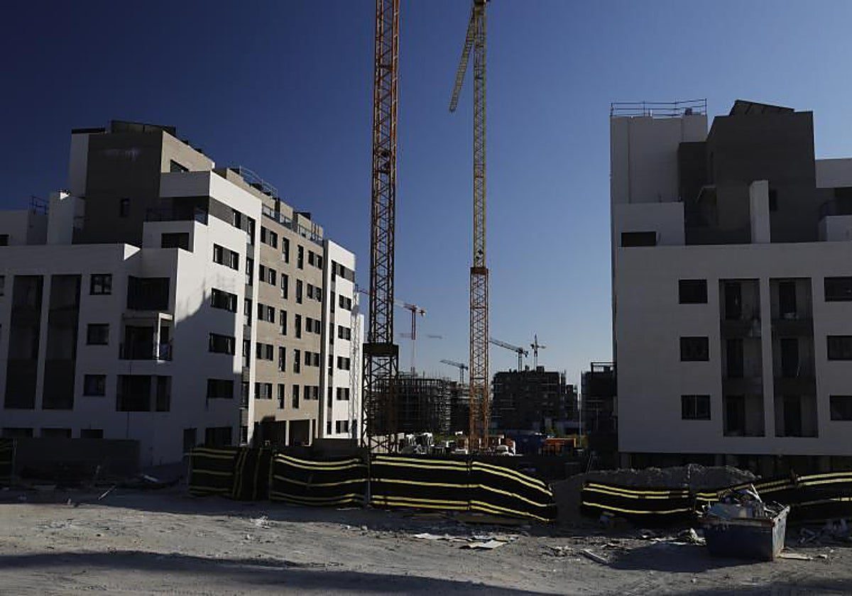 Los Ayuntamientos solo podrán invertir en vivienda 6.000 millones de los 50.000 que tienen ahorrados