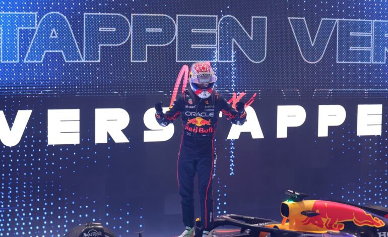 La curiosa amenaza de Max Verstappen a los McLaren: «Me podéis llamar Chucky»