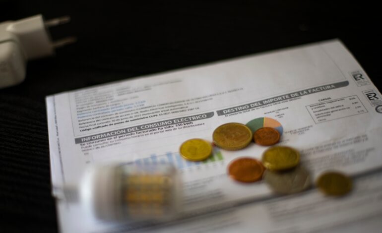 Los hogares acompañados por la Escuela de Energía de Naturgy han ahorrado 467 euros de media en su factura de la luz