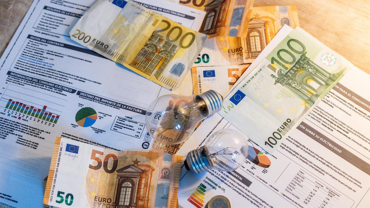 el Gobierno propone subir un 10,5% los cargos fijos