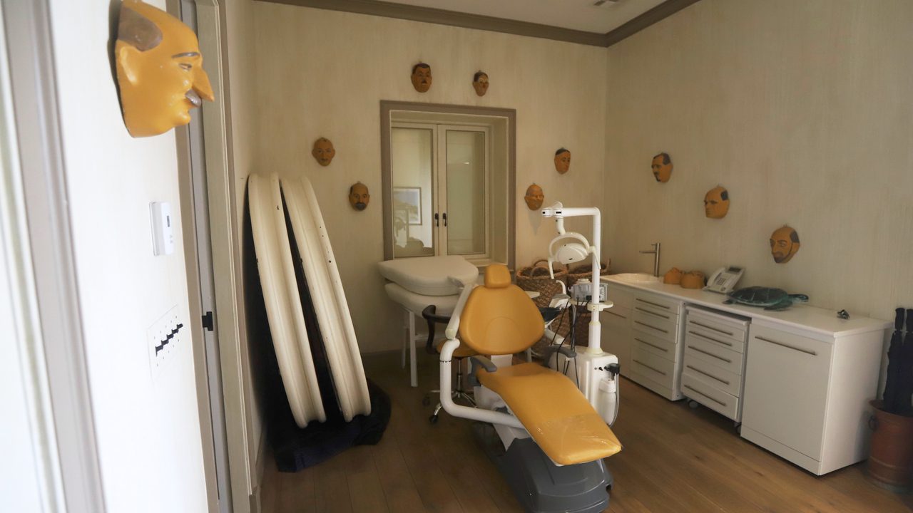 Los demócratas publican fotos y vídeos del interior de la mansión de Epstein en «la isla de la pedofilia»