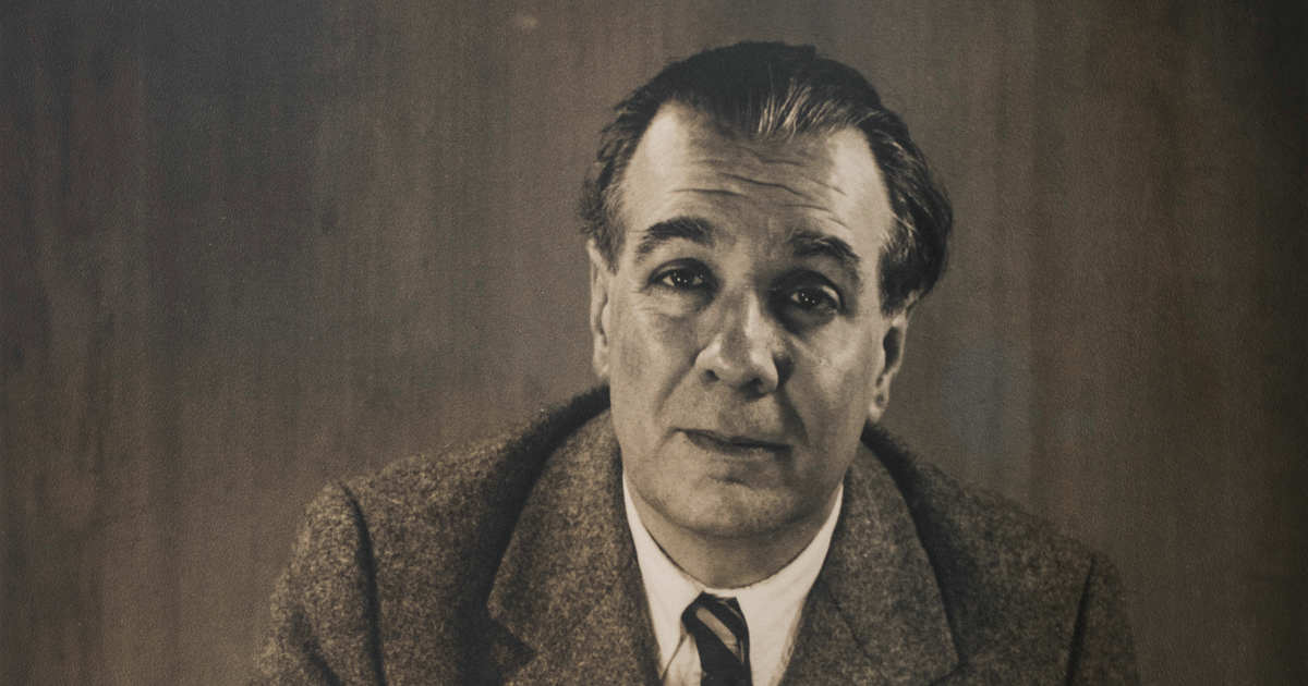 Uno puede fingir muchas cosas, incluso la inteligencia. Lo que no se puede fingir es la felicidad