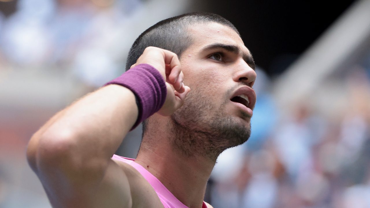 Un medallista olímpico sale en defensa de Carlos Alcaraz y las exhibiciones: «No me gusta…»