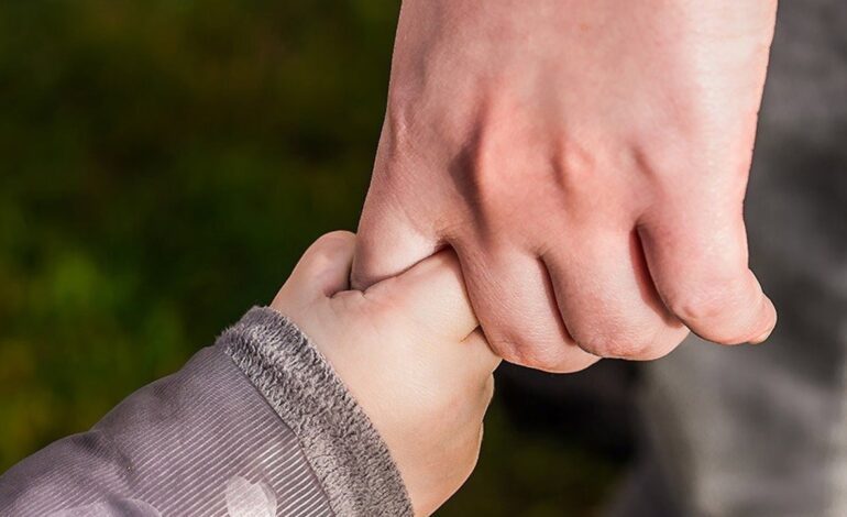 Retiran la custodia a los padres de dos menores en Málaga por desnutrición y un positivo en cocaína