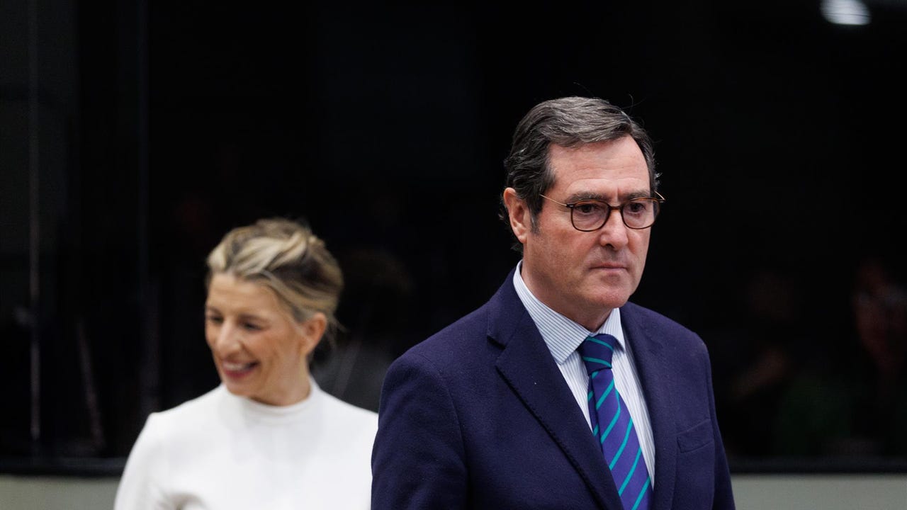 Trabajo da carpetazo a las negociaciones sobre el permiso por fallecimiento con los empresarios