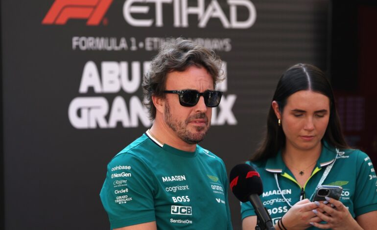 La respuesta de Alonso a los que dicen que Aston Martin no estará en los test: "Yo ya tengo el hotel"