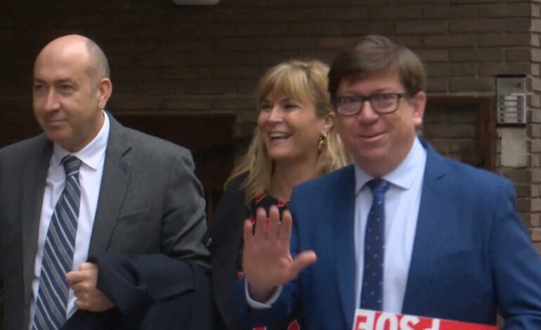 De hombre fuerte de Pedro Sánchez a dimitir de todos sus cargos, así ha sido la trayectoria de Paco Salazar