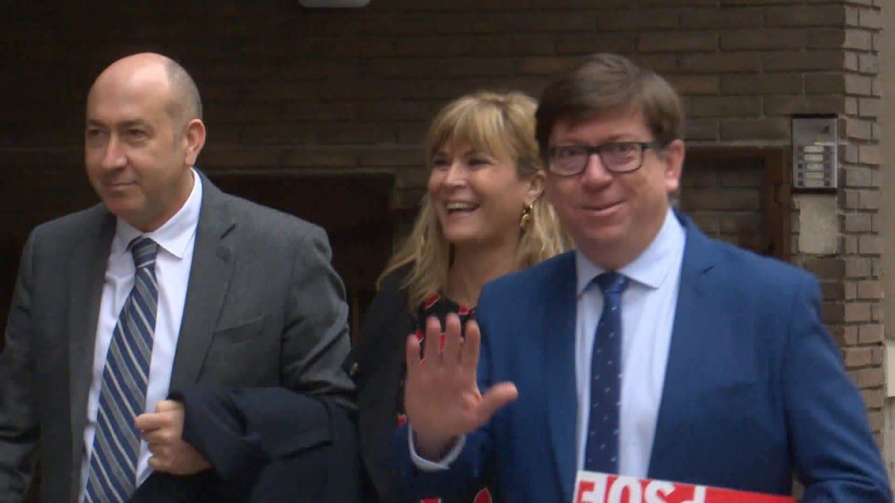 De hombre fuerte de Pedro Sánchez a dimitir de todos sus cargos, así ha sido la trayectoria de Paco Salazar