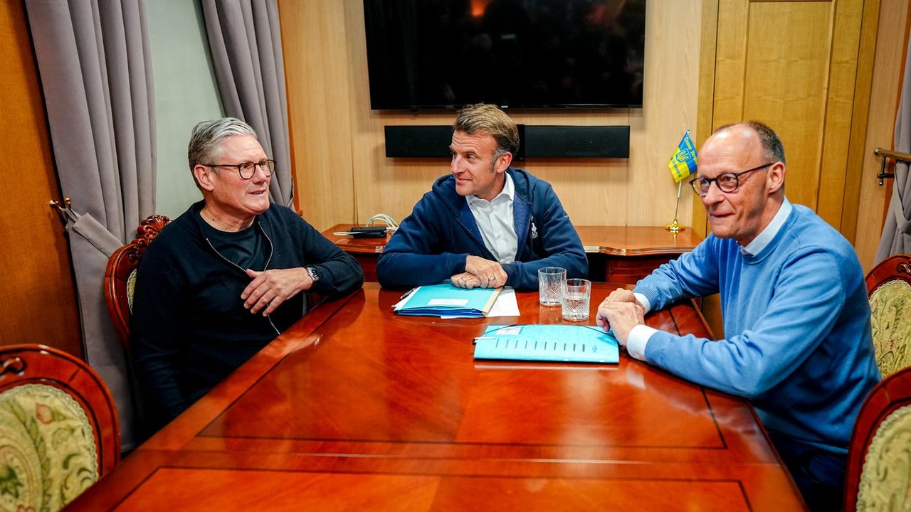 Zelenski se reunirá el lunes en Londres con Starmer, Macron y Merz para hablar de las negociaciones con EE UU