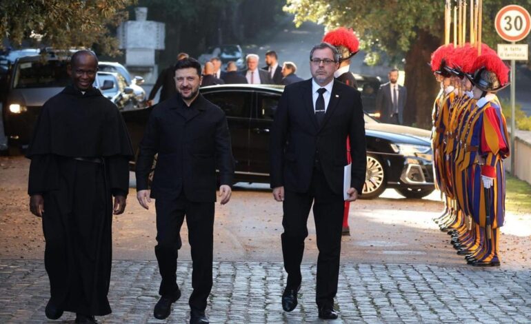 GUERRA DE UCRANIA | El Papa reafirma a Zelenski su «apremiante deseo» de que las negociaciones puedan conducir a la paz