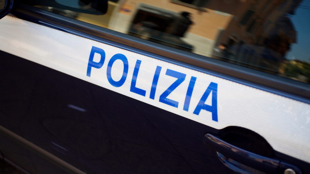 Una bebé de tres meses muere tras salir disparada de un coche y ser atropellada en plena autopista