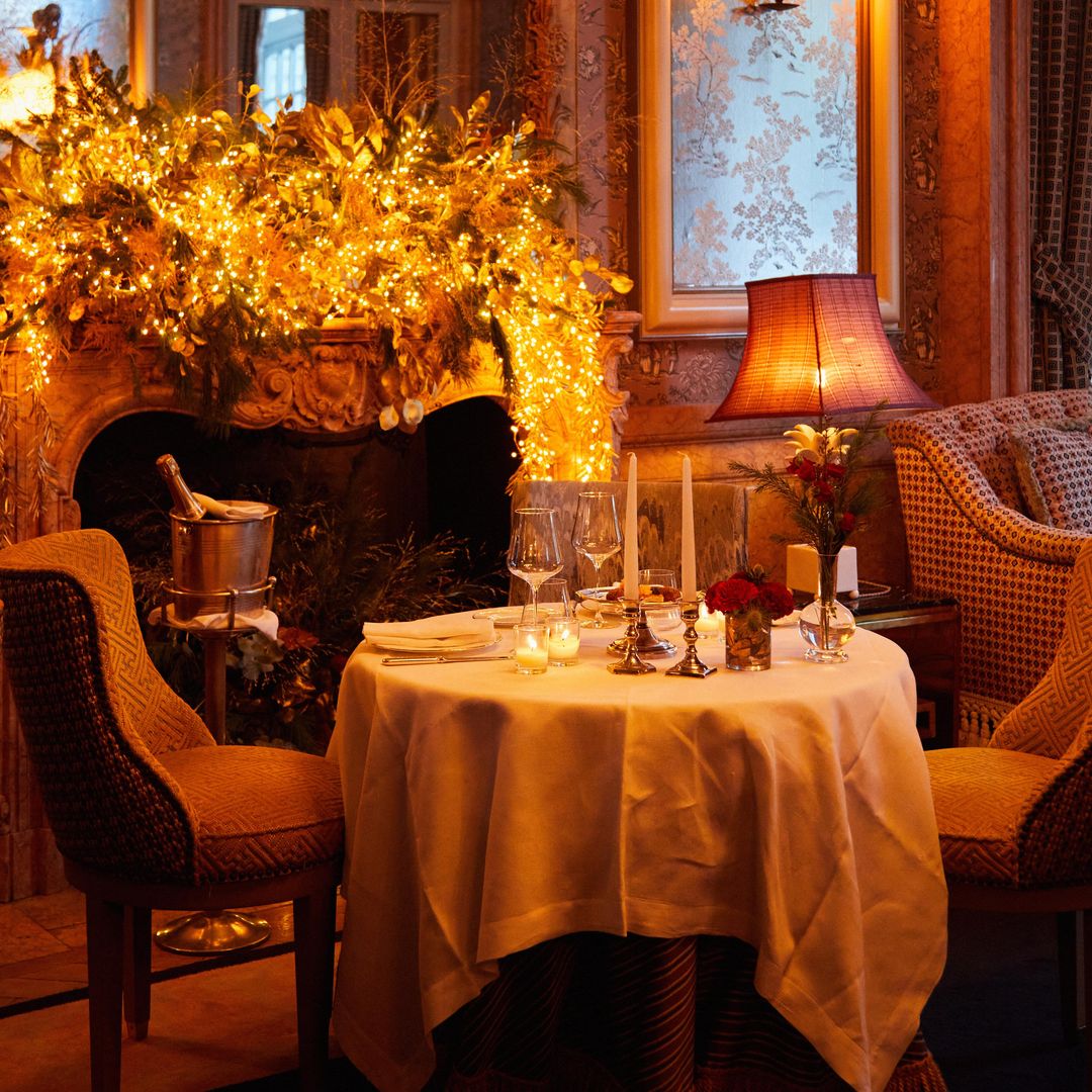 Mesa navideña en el hotel Santo Mauro de Madrid