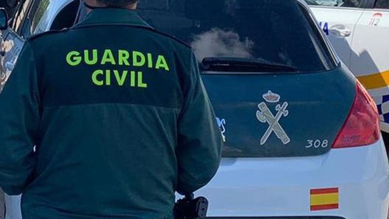 La Guardia Civil registra empresas vinculadas a Servinabar en el marco de la detención de Leire Díez