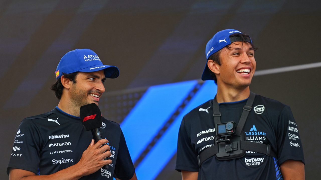 Albon revela la importancia real de la llegada de Sainz a Williams: «Es más igualitario…»