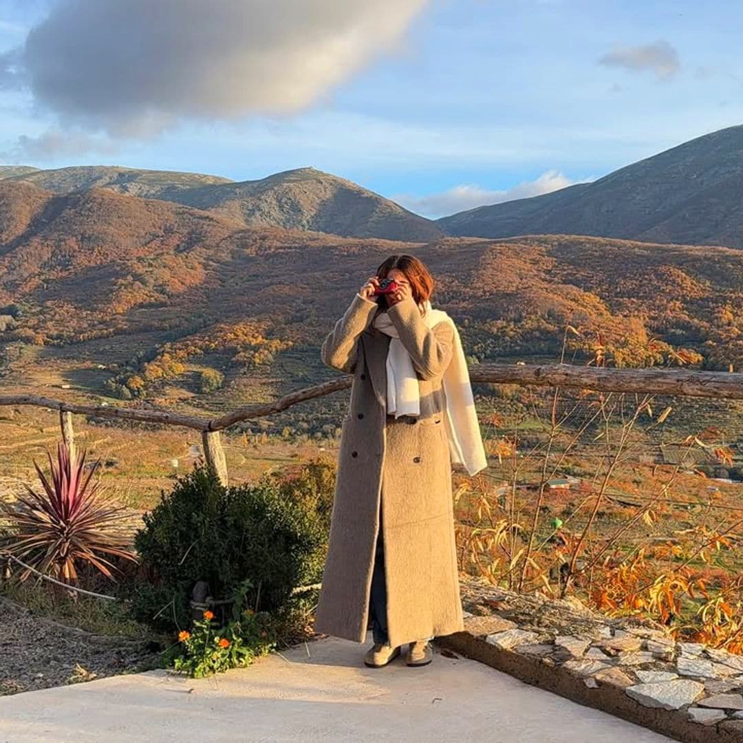 la actriz, cantante y modelo Begoña Vargas en el Valle del Jerte, Cáceres