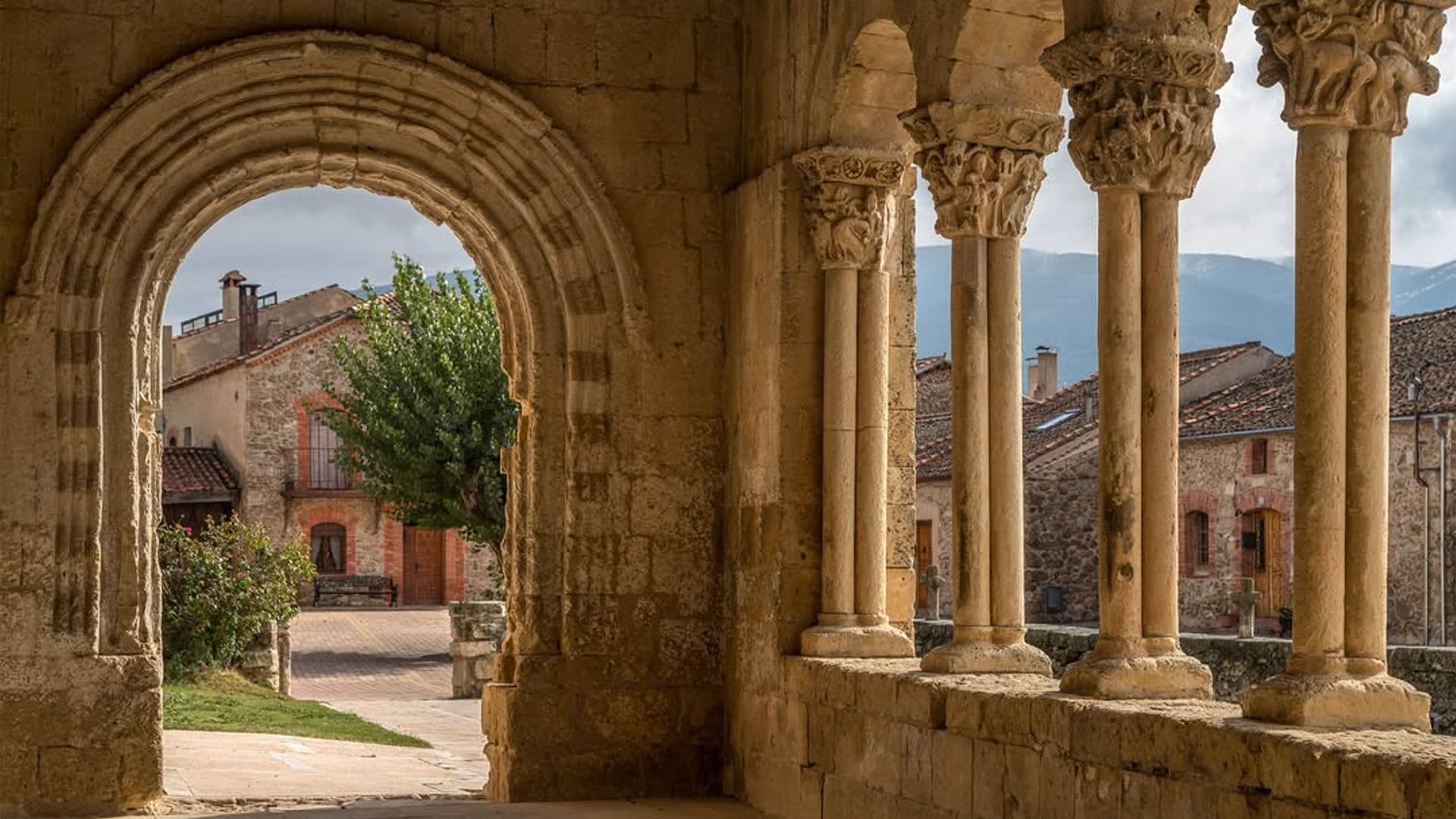 Iglesia de San Miguel de Sotosalbos