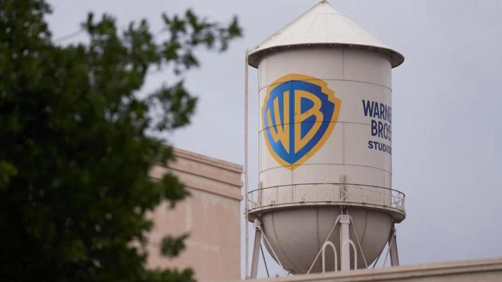 Imagen de la torre de agua de la marca en Warner Bros Studios, en Burbank, California