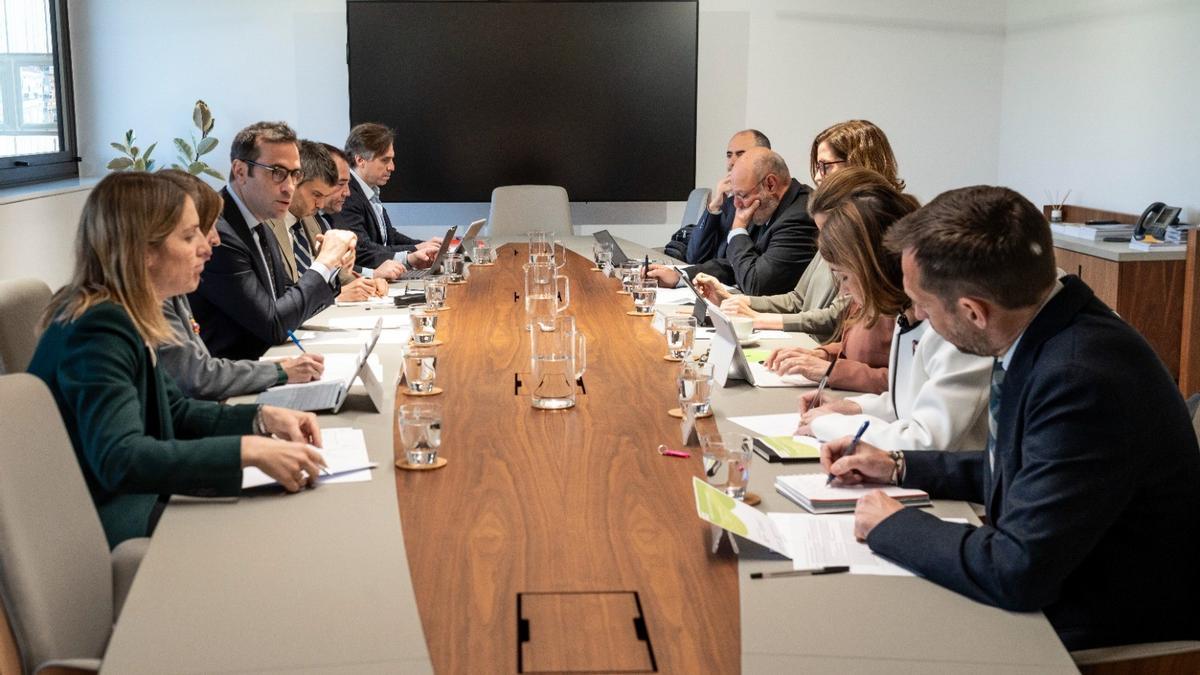 La banca ultima prorrogar las medidas de alivio hipotecario para hogares de clase media con problemas de pago