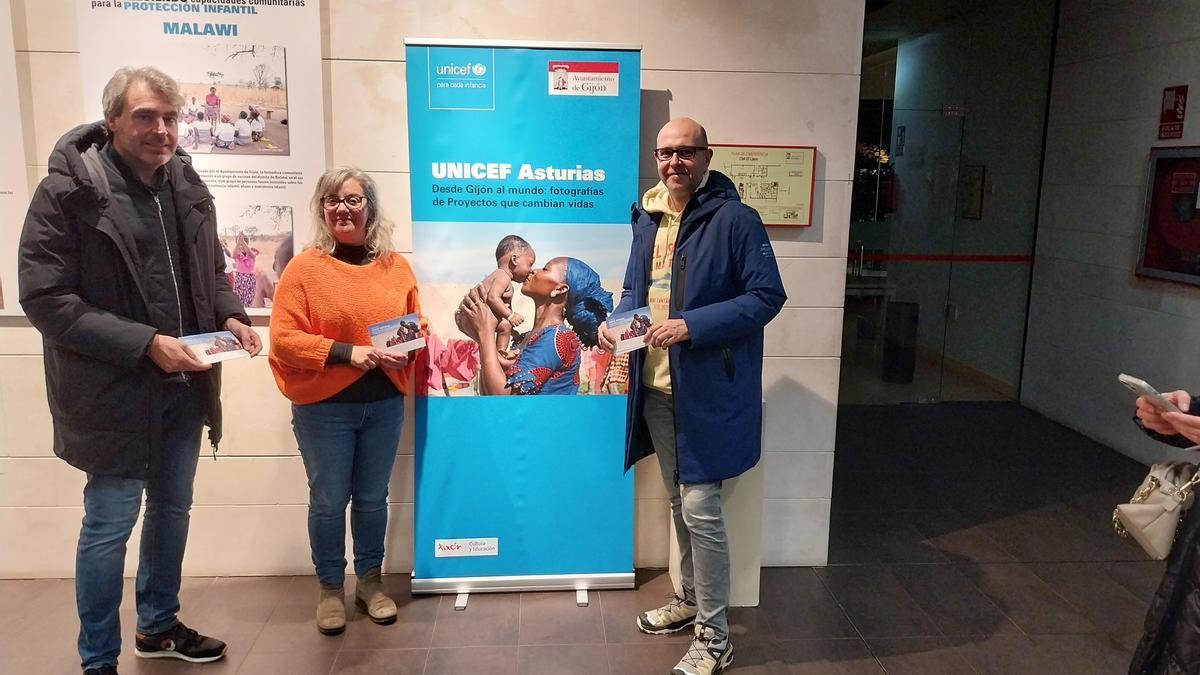 así es la muestra de Unicef en el barrio gijonés de El Llano