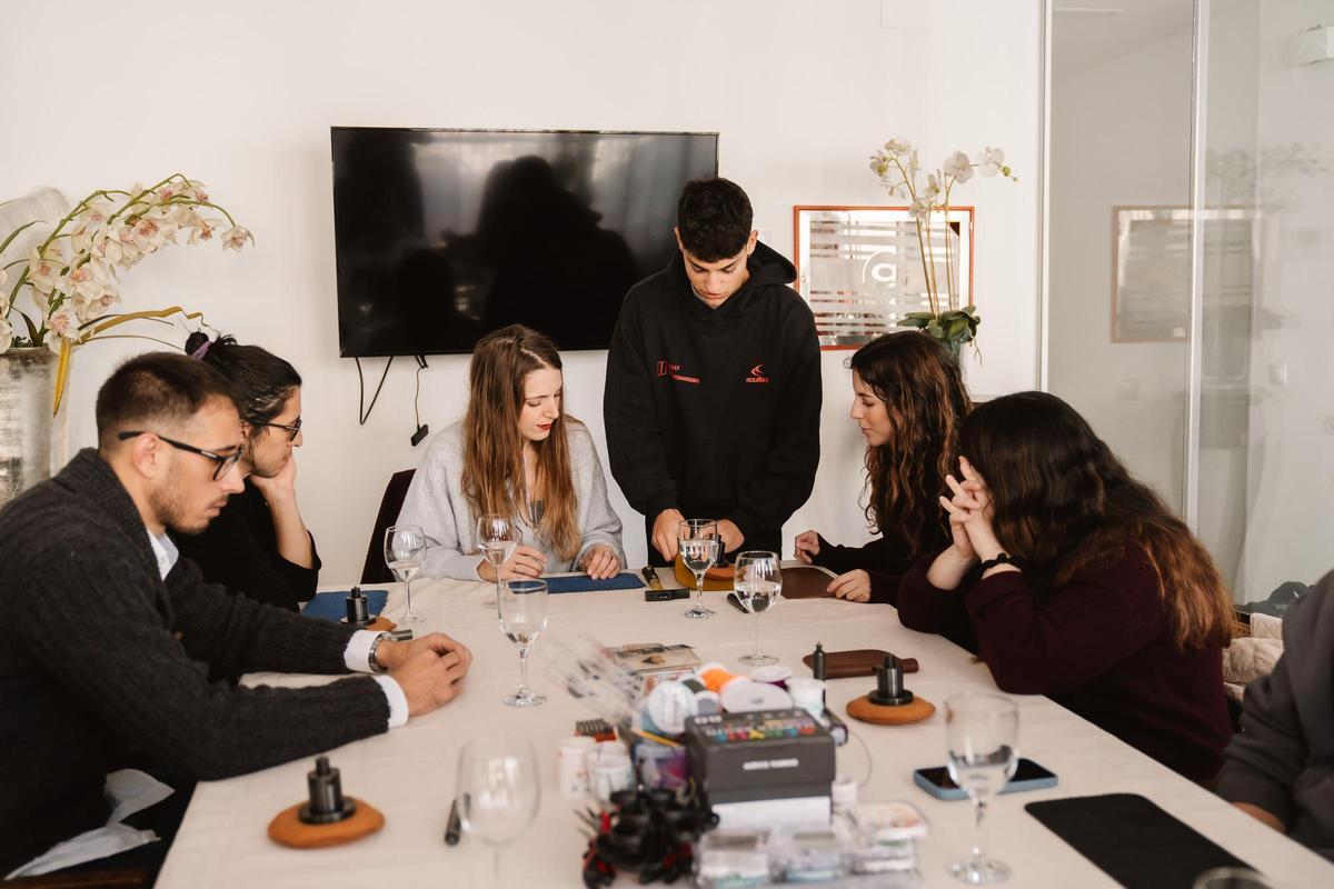 El primer taller se celebró a principios de octubre y, en dos meses, la demanda no ha dejado de crecer.