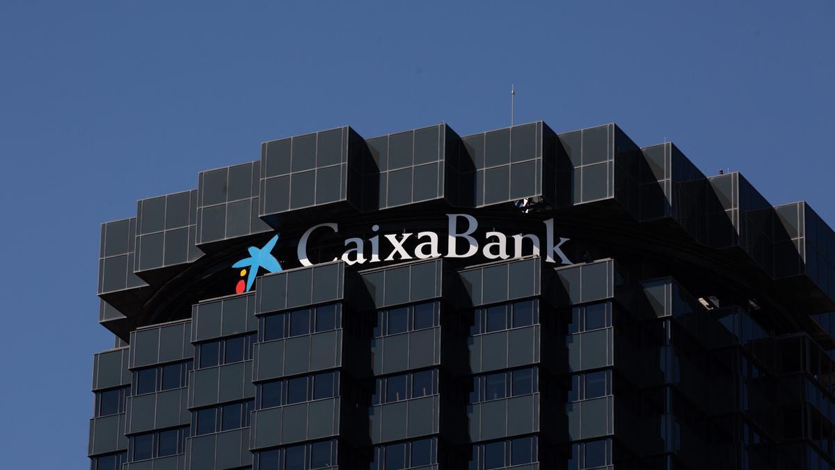 CaixaBank quiere asemejar los productos de imagin a los de Revolut o Trade Republic, según Jefferies