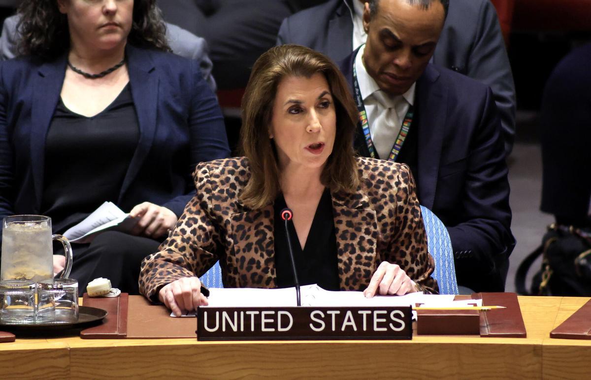 Nueva York, Estados Unidos 30/12/2025.- Tammy Bruce, vicerepresentante de Estados Unidos ante las Naciones Unidas, habla durante la sesión de emergencia convocada en el Consejo de Seguridad tras el reconocimiento israelí de la región separatista somalí de Somalilandia como Estado.