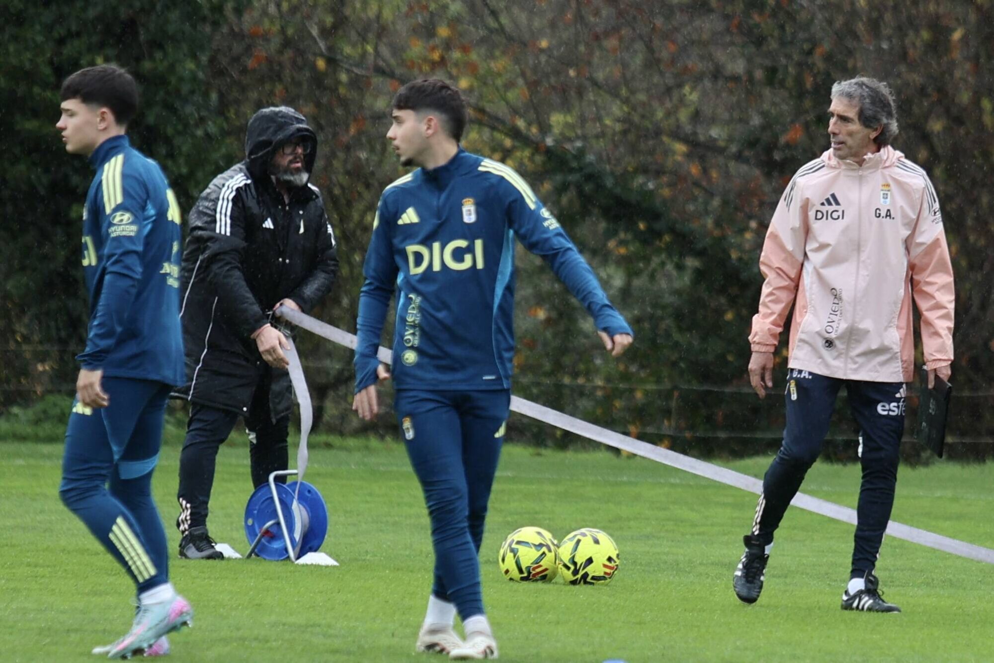 Así fue el primer entrenamiento de Guillermo Almada con el Real Oviedo