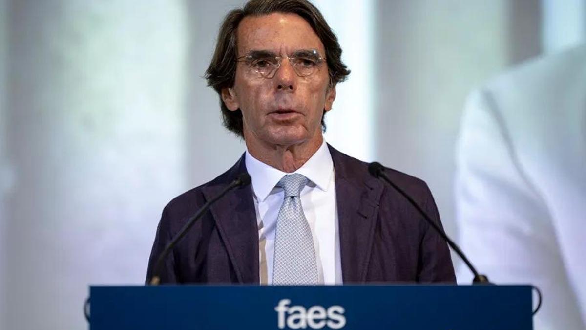 ELECCIONES EXTREMADURA | Aznar censura el «populismo» de Vox por su ataque a Guardiola y del PSOE por tener un candidato procesado