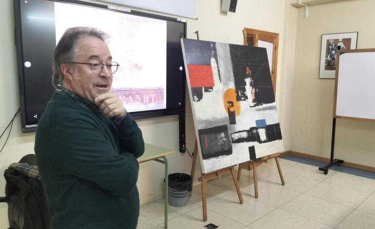 así enseña Luarca a mirar un cuadro de la mano de un especialista