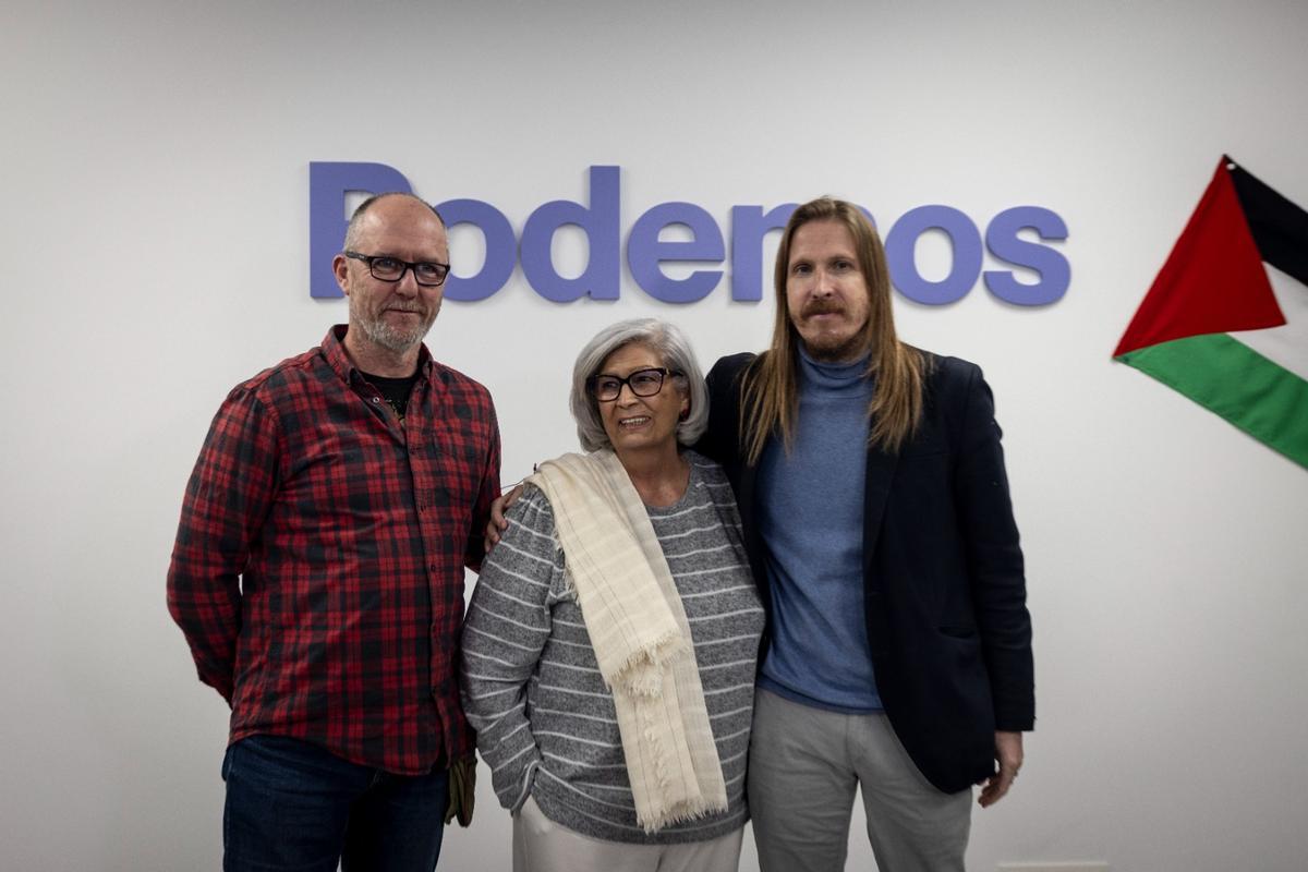 Ricard Mitjana, Pilar Gimeno y Pablo Fernández, de Podemos.