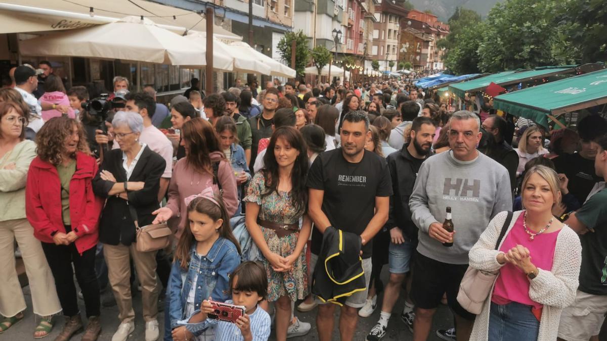 El mercado navideño L’Agostiellu llega a Infiesto (y esta esta la programación prevista)