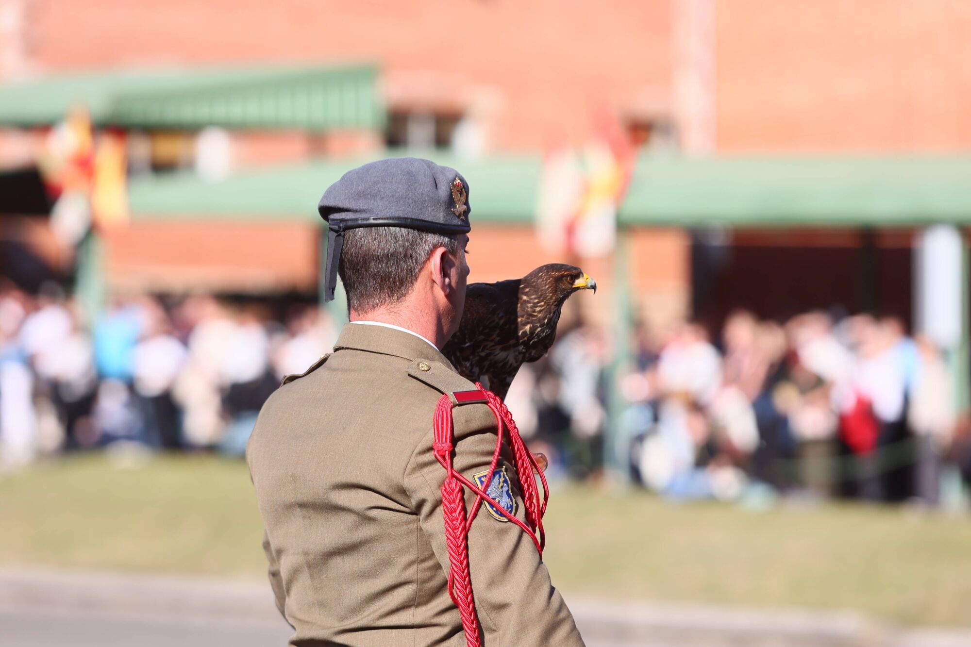 EN IMÁGENES: El acuartelamiento "Cabo Noval" se vistió esta mañana de gala para celebrar el día de la Inmaculada