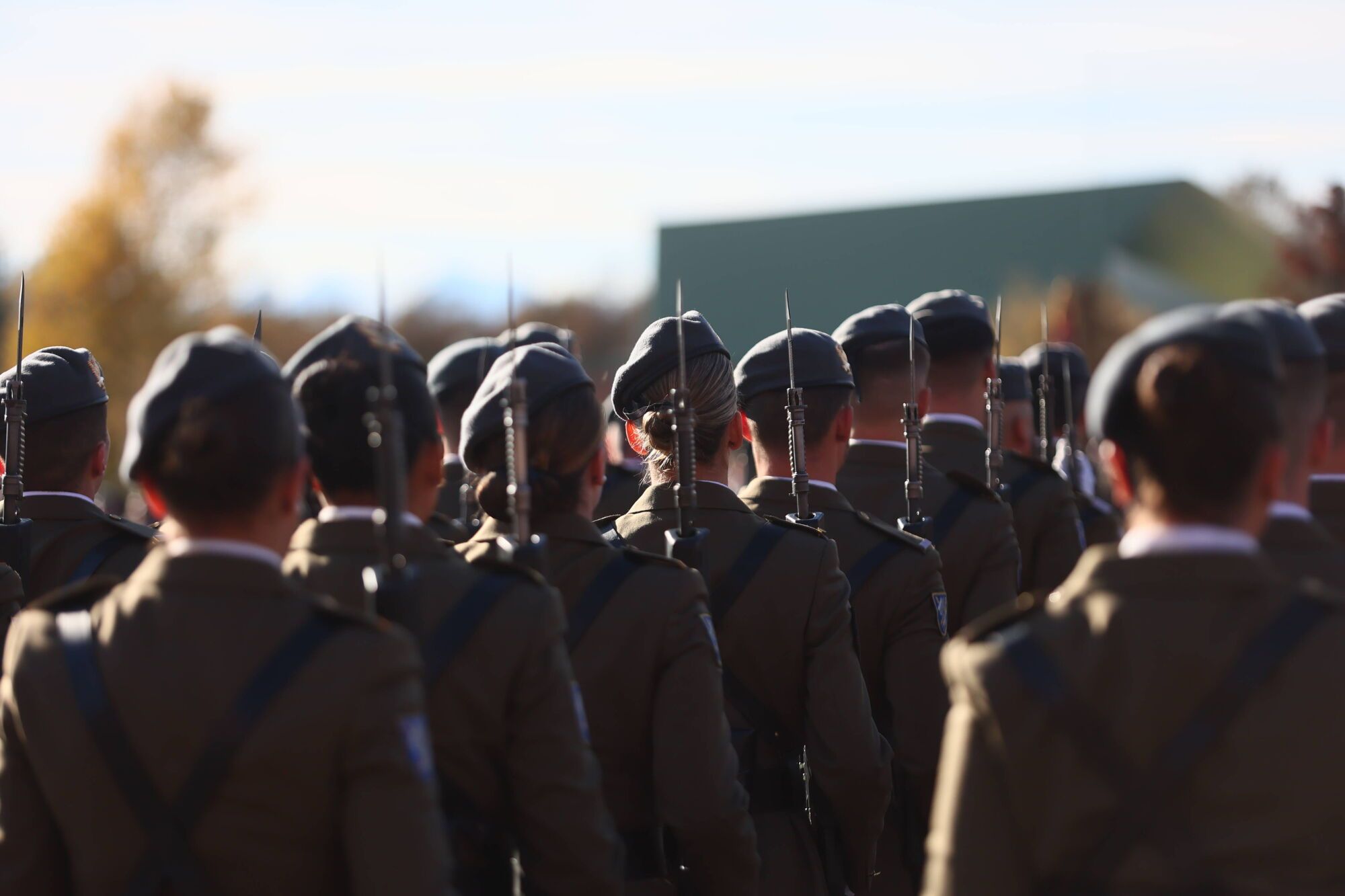 EN IMÁGENES: El acuartelamiento "Cabo Noval" se vistió esta mañana de gala para celebrar el día de la Inmaculada