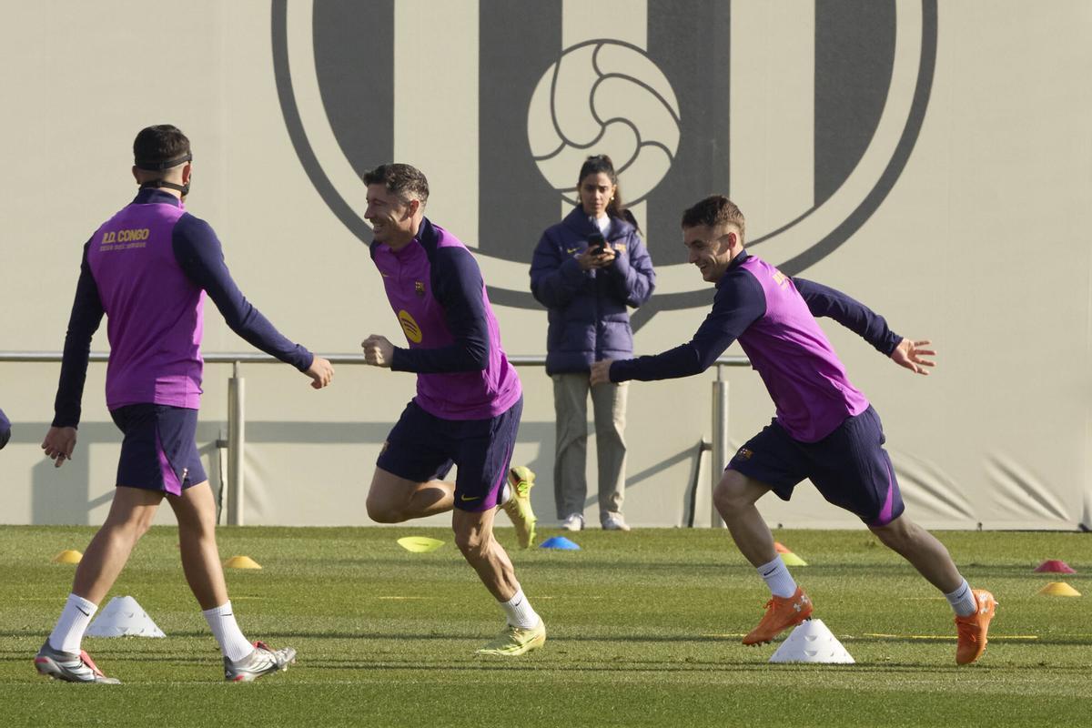 Lewandowski y casado, al sprint.