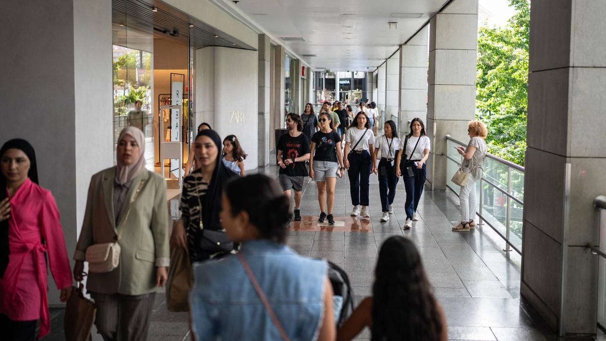 HORARIOS DOMINGO | Estos son los horarios y centros comerciales que abren mañana domingo en Barcelona