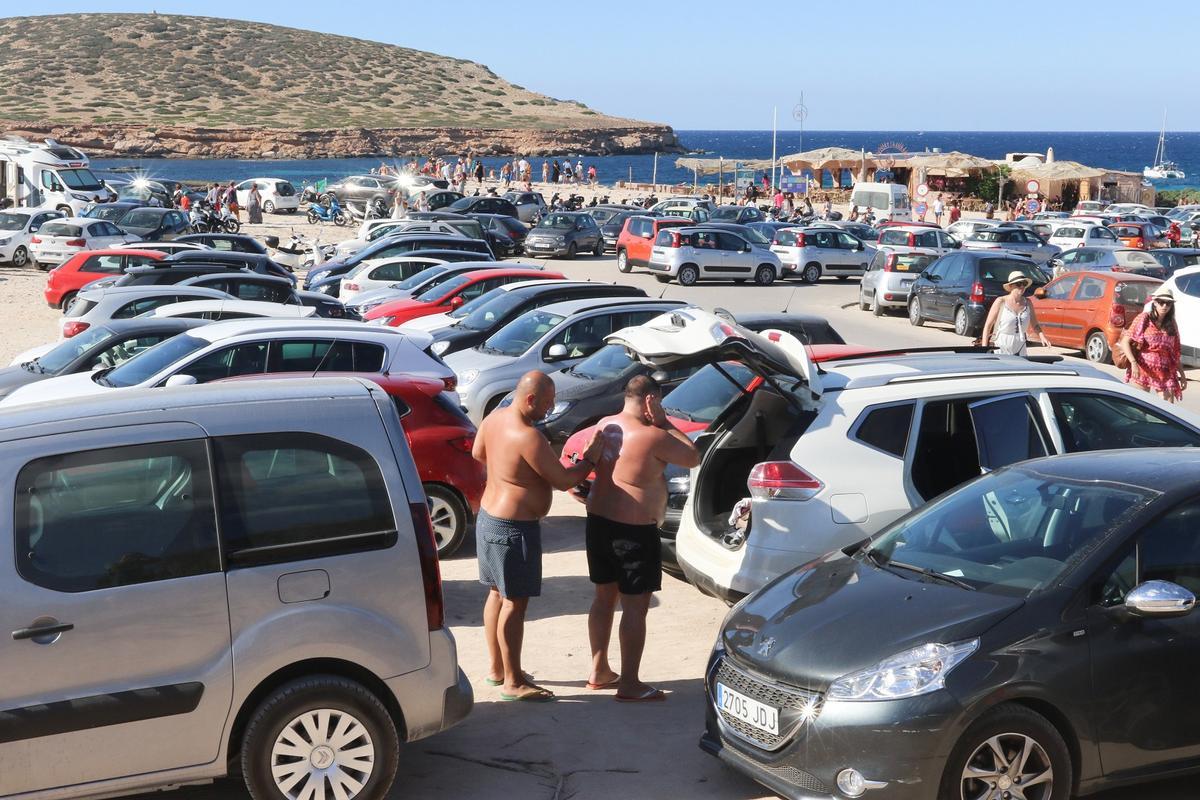 Congestión de coches en la costa