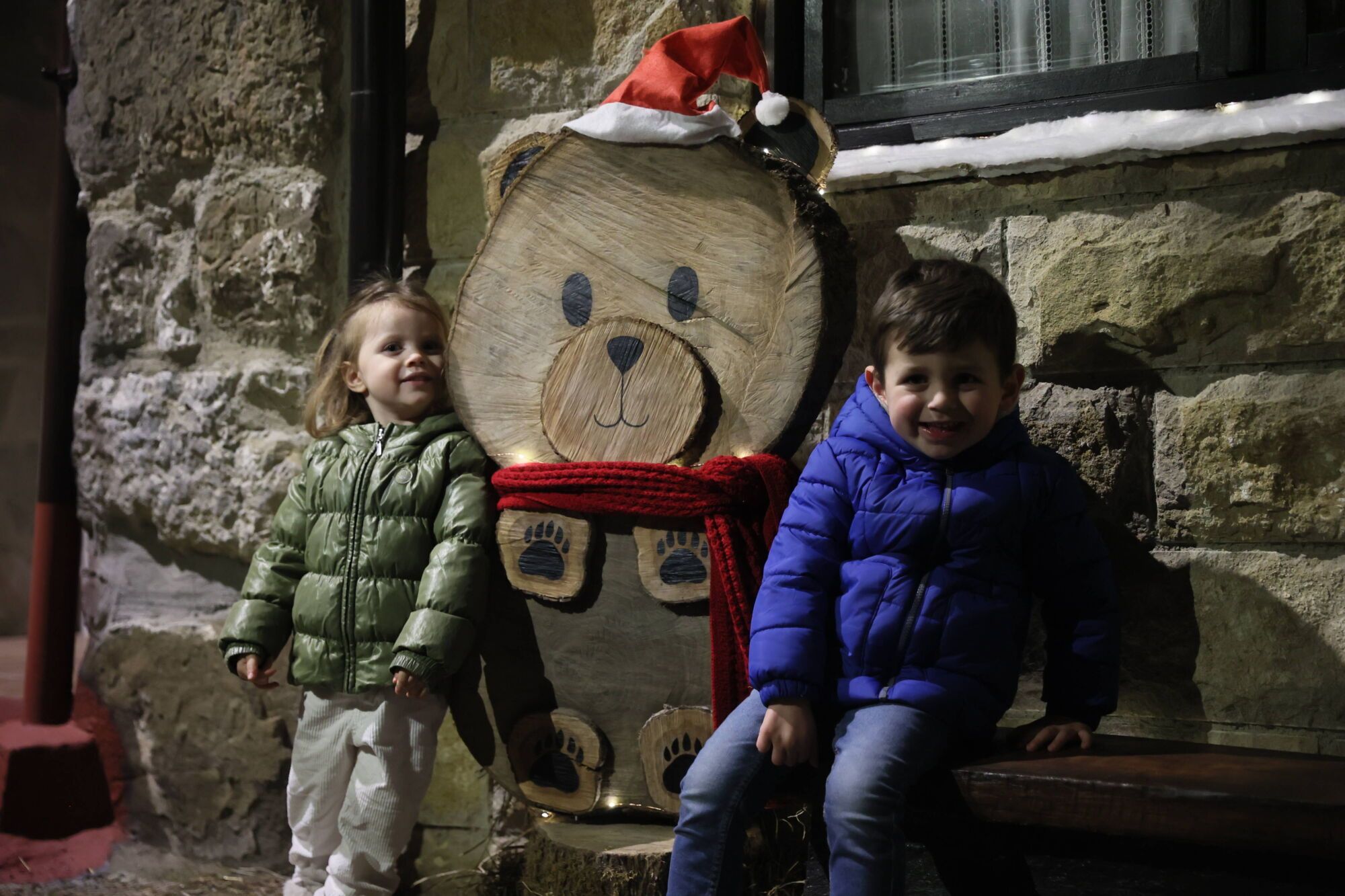 EN FOTOS: Así brilla Aciera, el pueblo asturiano más navideño del mundo