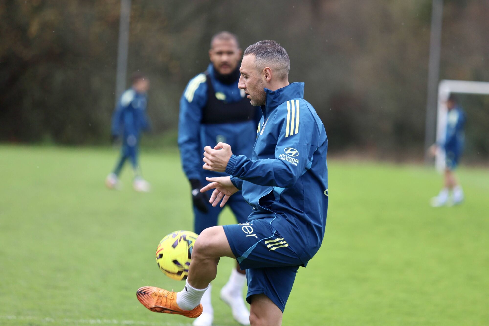 Así fue el primer entrenamiento de Guillermo Almada con el Real Oviedo