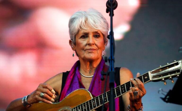La legendaria estrella del folk Joan Baez regresa al estudio para grabar un himno contra Trump: ‘No Kings’