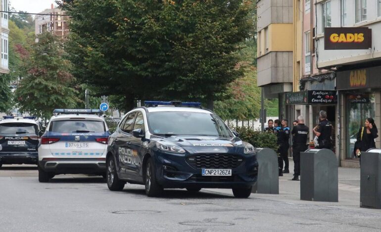 Sábado trágico en Santiago: una mujer pierde la vida tras caerle encima una nevera