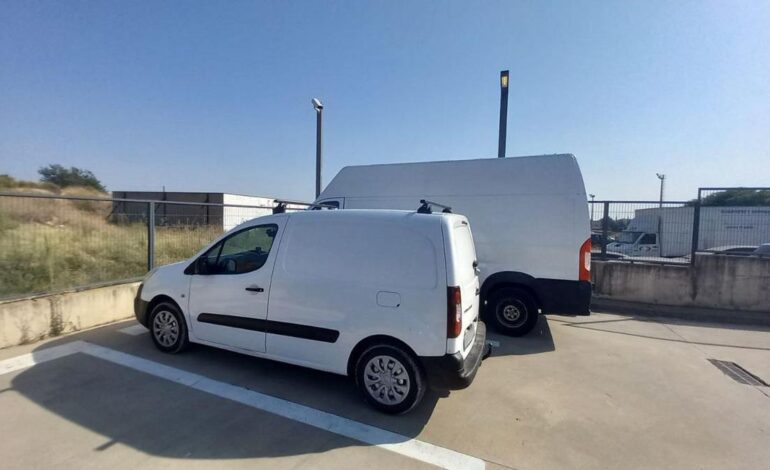¿Conduces habitualmente una furgoneta? La DGT advierte sobre estos fallos habituales
