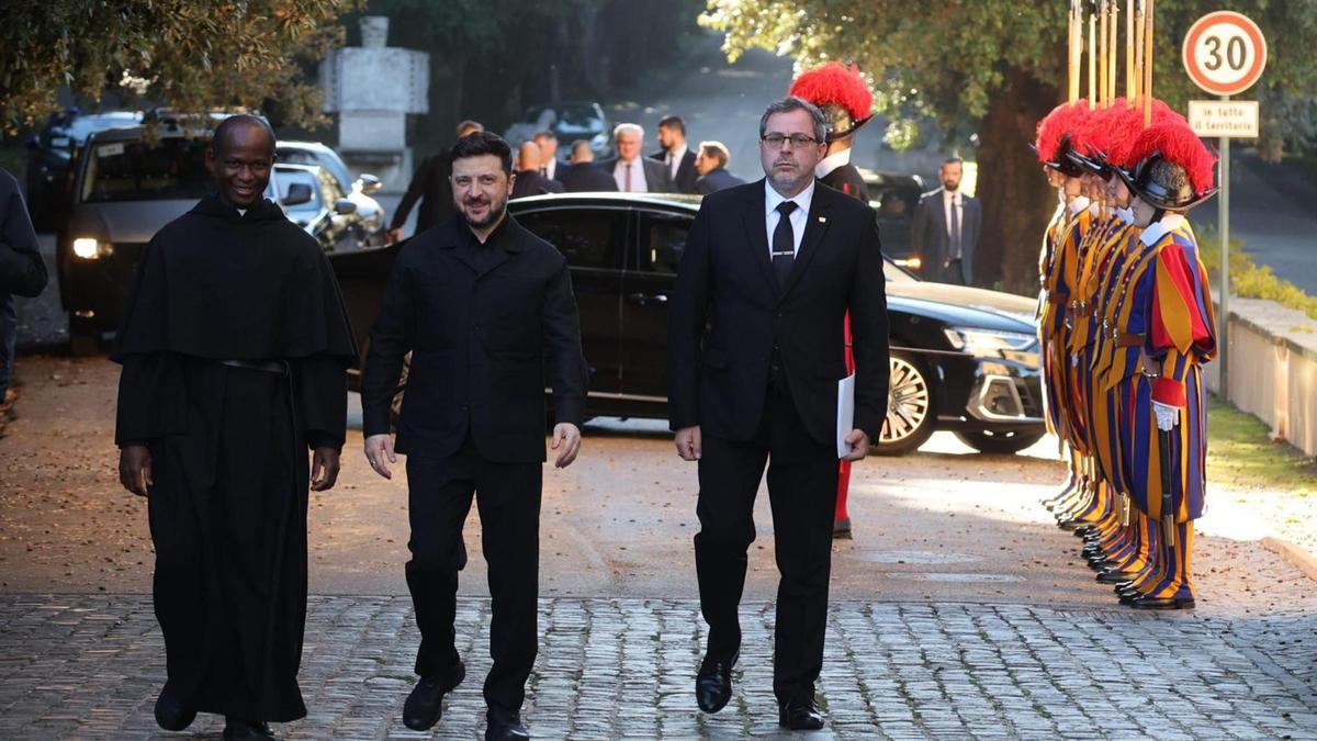 GUERRA DE UCRANIA | El Papa reafirma a Zelenski su «apremiante deseo» de que las negociaciones puedan conducir a la paz