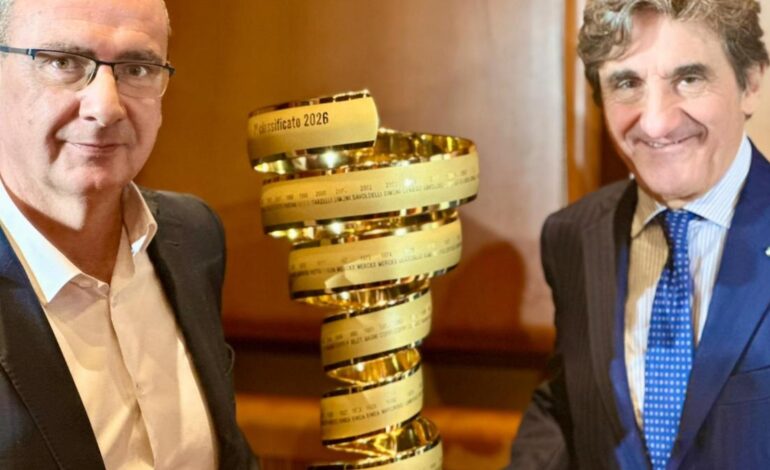 “El Giro hace bien a Italia”