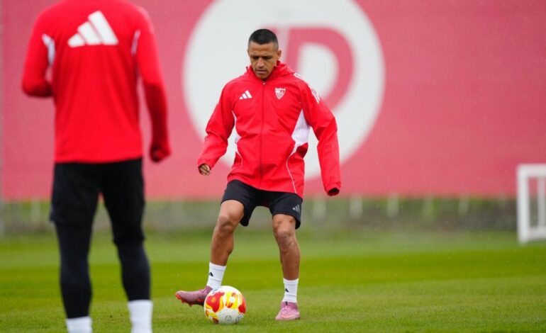 El Sevilla entrena con ocho ausencias y ya piensa en la Copa del Rey