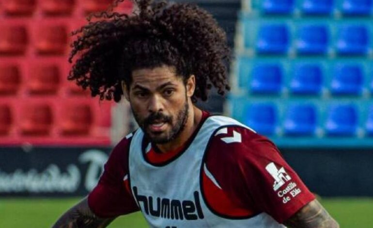 Detienen tras un accidente con positivo en alcohol al futbolista Aridane Hernández